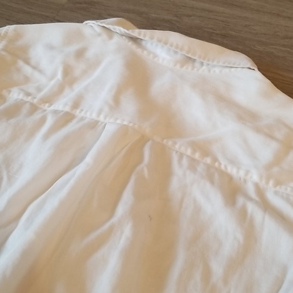 BCBG MAXAZRIA White Button Up Blouse - Picture 9 of 10